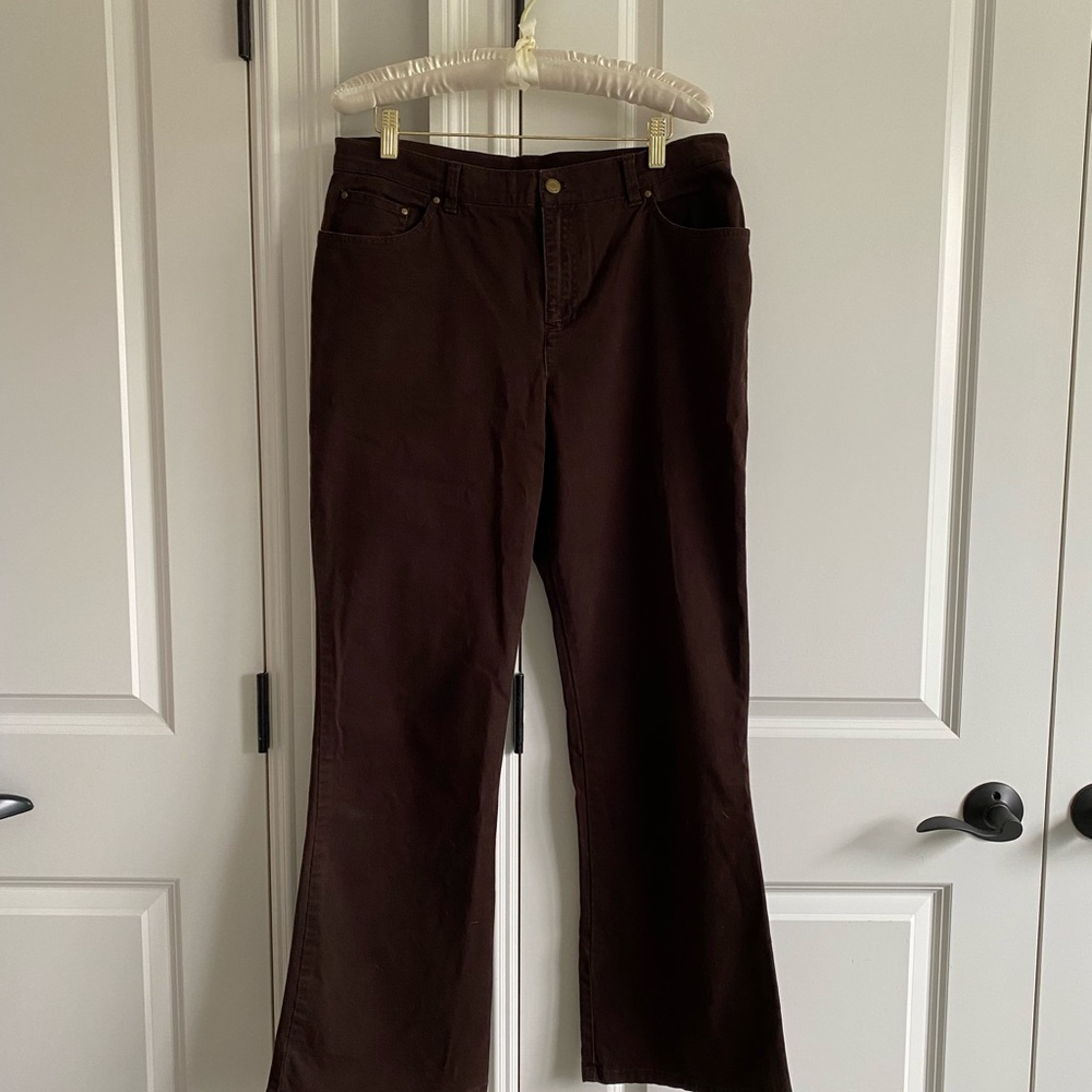 Brown lightweight denim like cotton pants Jones of New York.